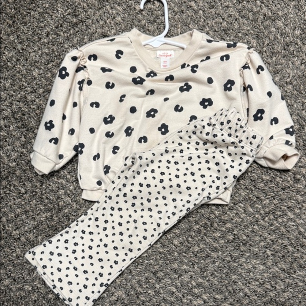 Cat & Jack Cream and Black Floral Baby Set 18 month